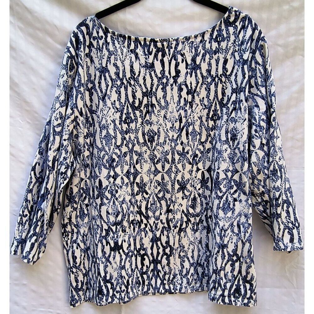 Hearts Of Palm Woman 2X Blue & White Floral Print Scoop Neck 3/4 Sleeve Top - Picture 2 of 6